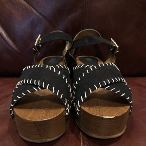 Flatform Sandals